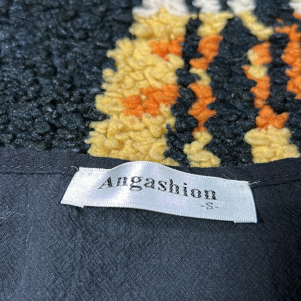 Lightweight ANGASHION dress!! - Picture 6 of 11